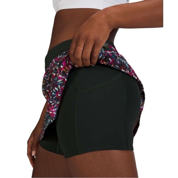 Lululemon Play Off The Pleats Skirt Floral Electric Multi/Rainforest Green (14) - Picture 8 of 13